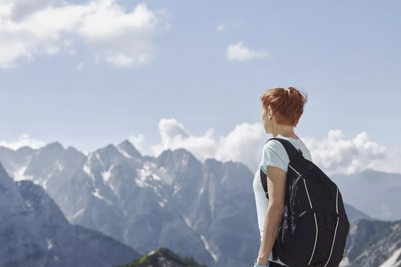 Женщина в горах